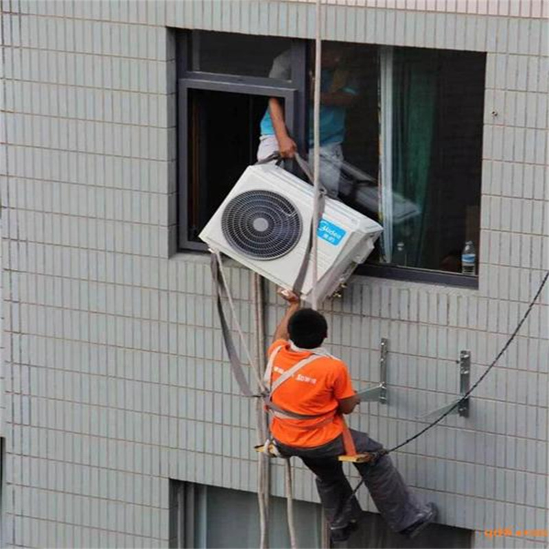 深圳龙华周边空调维修清洗师傅-空调不制冷维修，就近上门