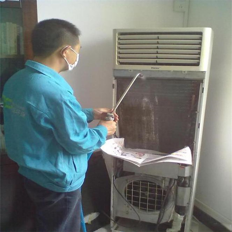 深圳龙华周边专业维修空调服务|空调清洗维护，24小时随叫随到